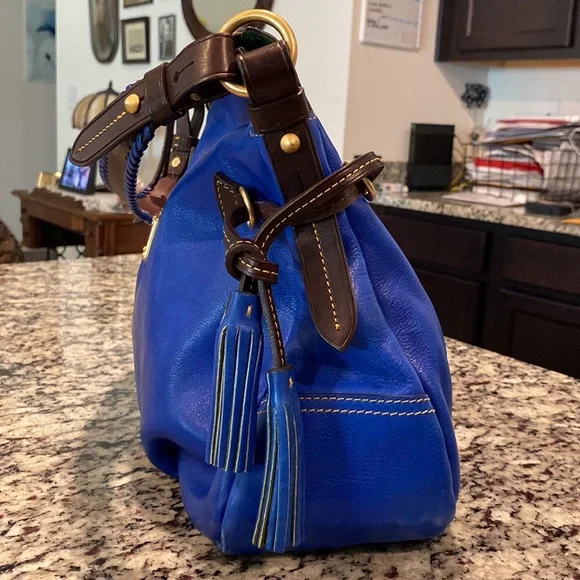 RARE! Dooney and Bourke Toledo leather hobo - Picture 4 of 15